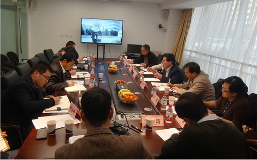 市经信委副主任熊梦一行莅临尊龙抖圈官网考察指导